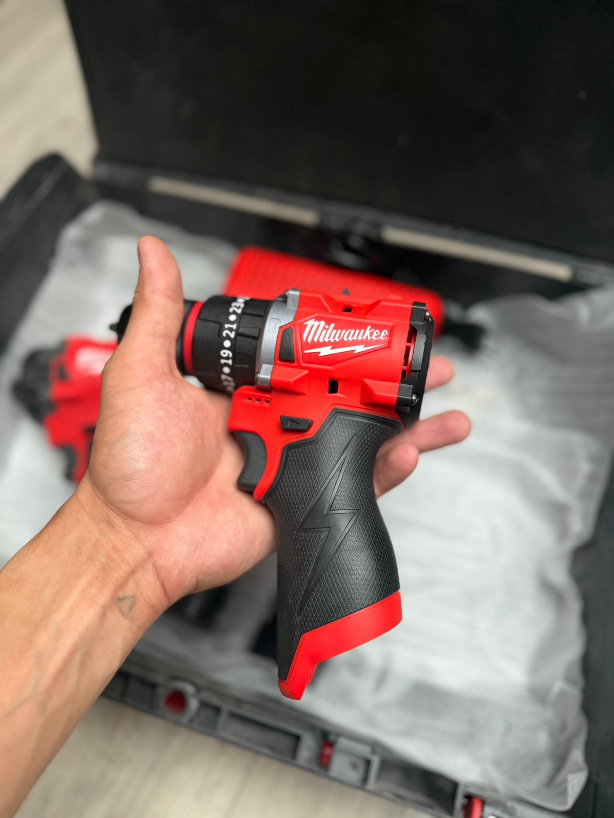 Milwaukee M12 visseuse contrefaçon, Bricolage & Construction, Outillage | Foreuses, Enlèvement ou Envoi, Comme neuf
