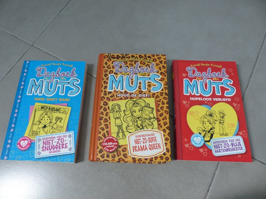 Dagboek van een muts à € 5/stuk, Boeken, Ophalen of Verzenden, Zo goed als nieuw