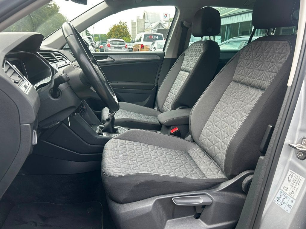 Volkswagen Tiguan 1.5 tsi 130ch 10/22 59000KM, Argent ou Gris, Achat, https://public.car-pass.be/vhr/048834e2-e88e-492e-a3a4-bf2547e99e9b