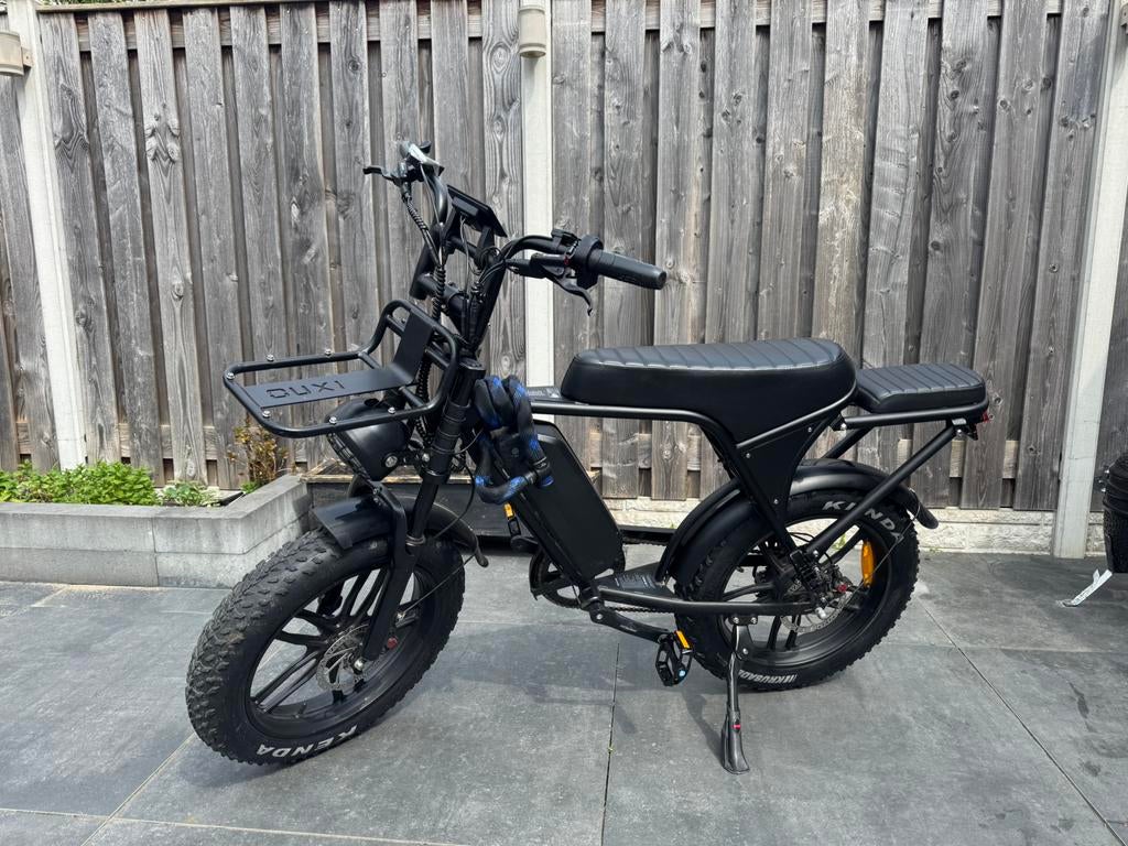 FATBIKE OUXI V8 COMME NEUF 2025, Enlèvement, Comme neuf