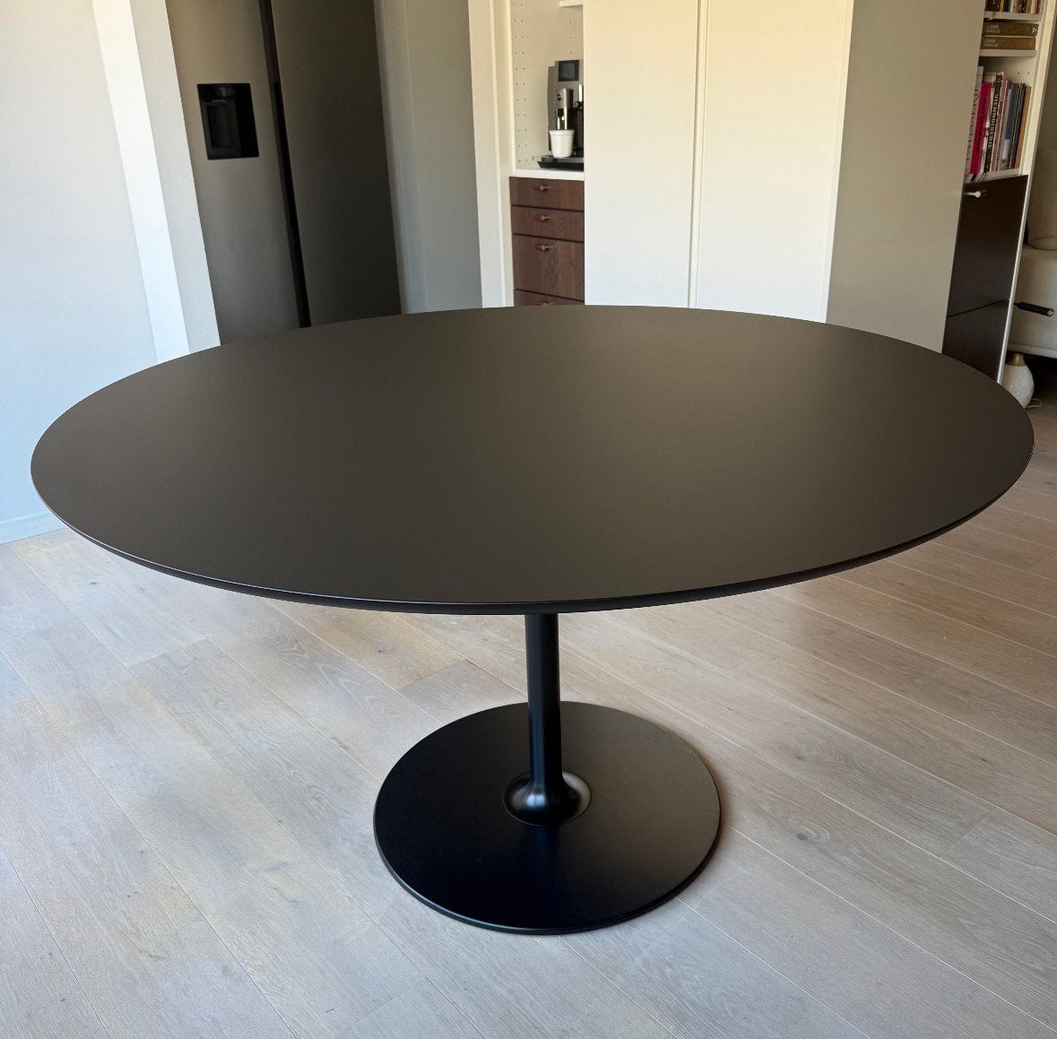 Table ronde Dizzie, Maison & Meubles, Enlèvement, Comme neuf