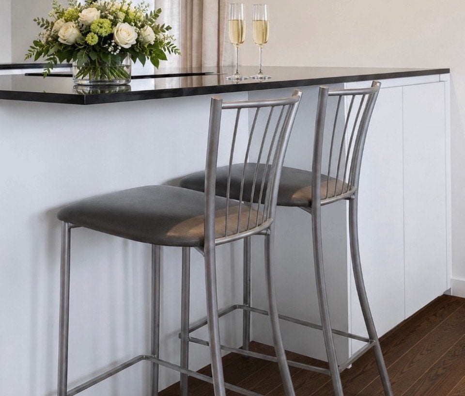 Tabouret de bar/chaise de cuisine moderne élégant (lot de 2), 90 cm ou plus, Avec repose-pieds, 2 tabourets, Comme neuf