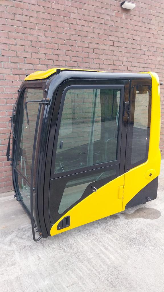 Caterpillar C series excavator cab NEW, Articles professionnels, Machines & Construction | Pièces