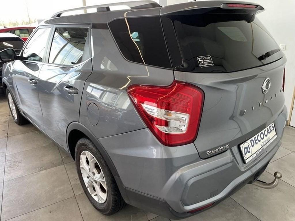 SsangYong XLV Apple-Android / Navigatie / DAB, Autos, SsangYong, Argent ou Gris, Achat, Euro 6, XLV