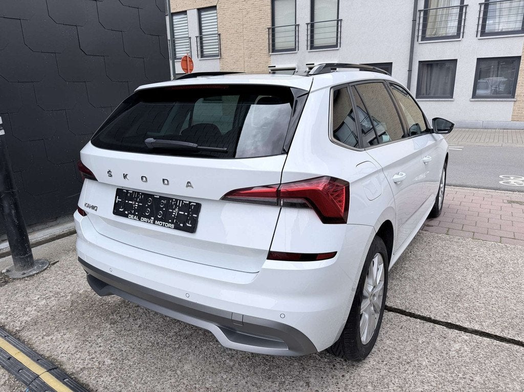Skoda Kamiq PANO | CARPLAY | DIGITAAL DASH | ZETELVERWARMING, USB, Stof, Gebruikt, Overige kleuren