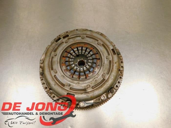 Volant moteur d'un Volkswagen Caddy, Volkswagen, -, 3 mois de garantie, Utilisé