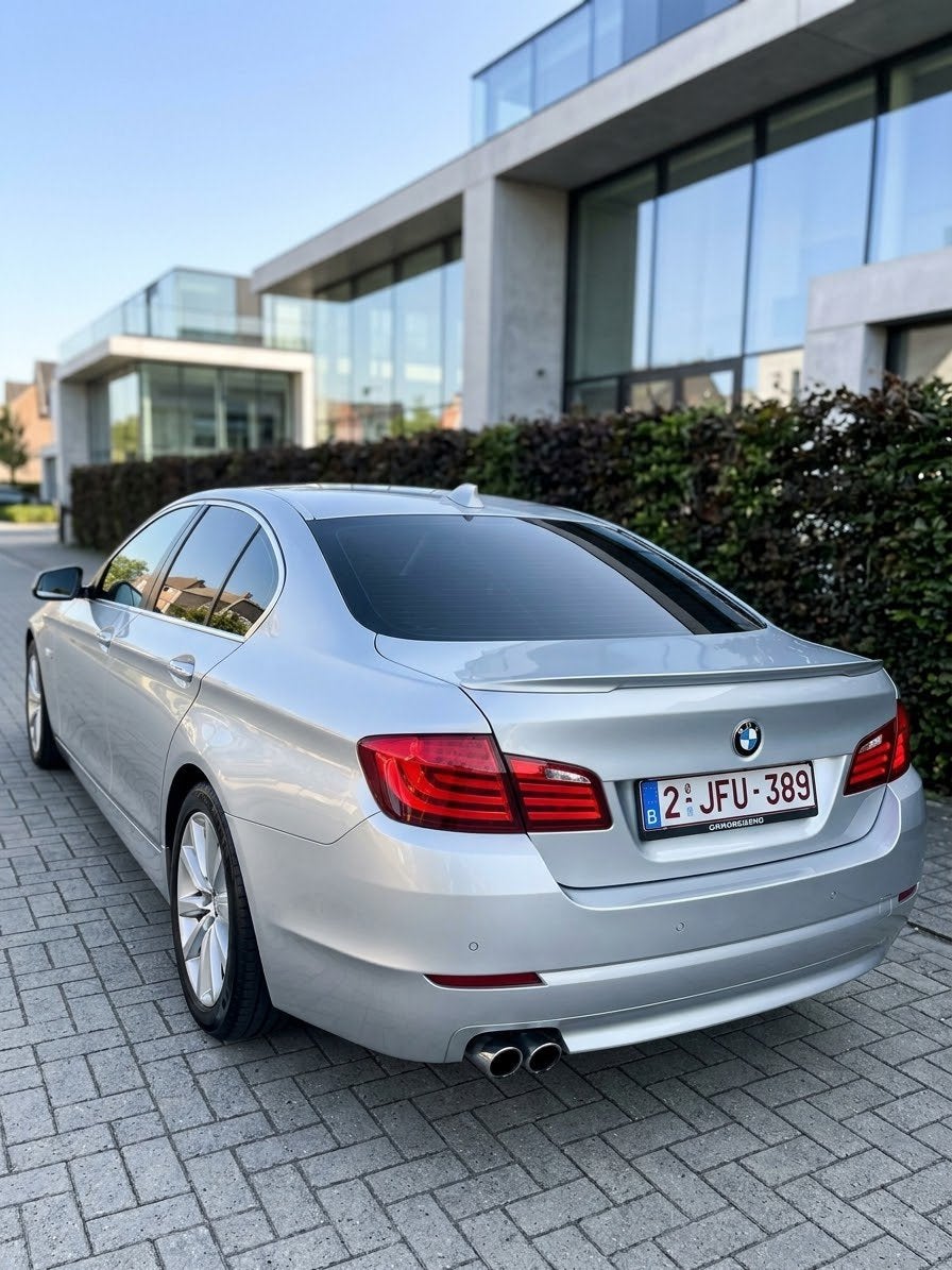 BMW 5 serie F10 3liter! SPORTAUTOMAAT/CAMERA/XENON/!!, Auto's, Automaat, Euro 5, Particulier, Te koop
