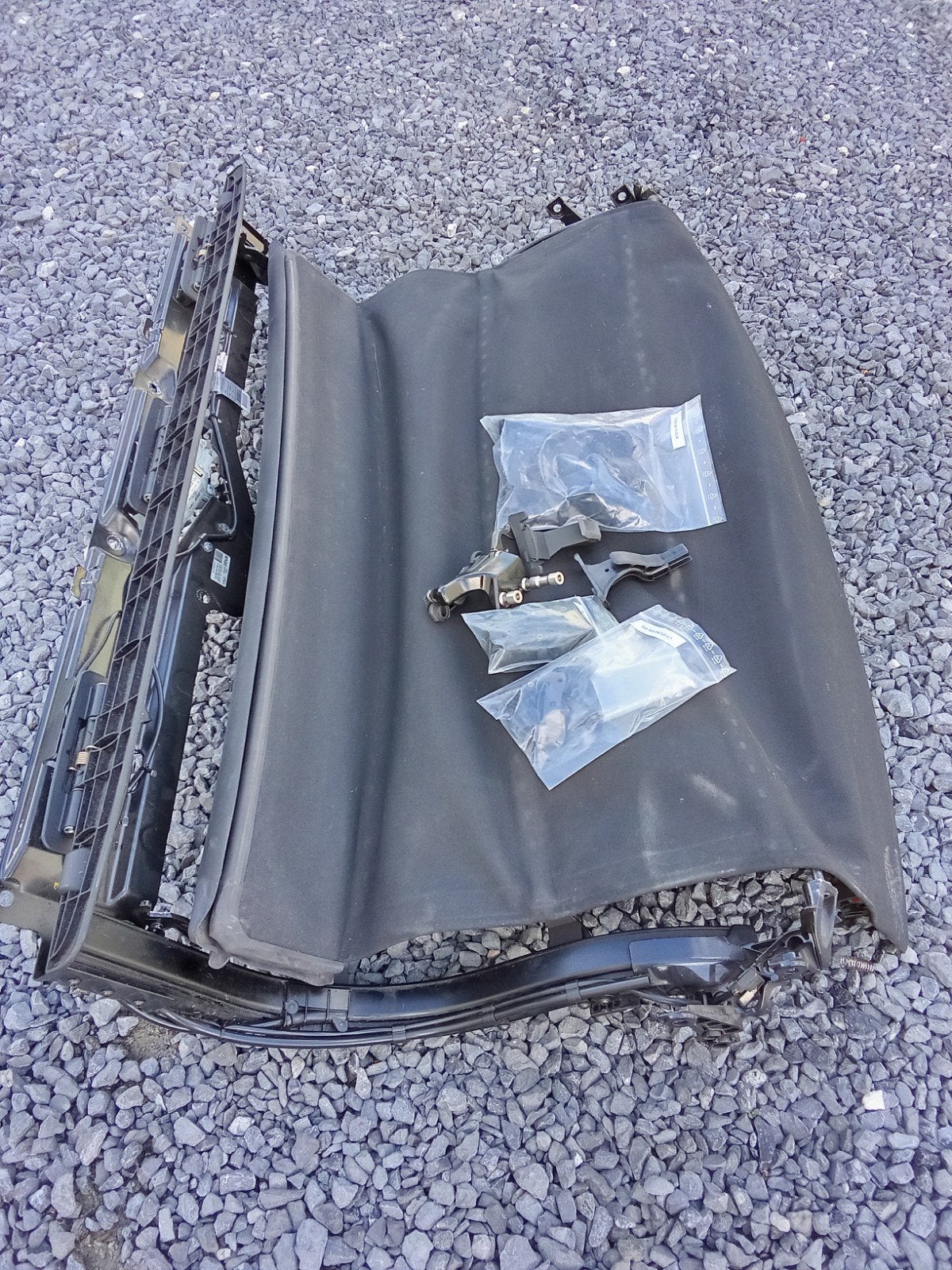 Cabriodak voor de Smart Roadster 452, Ophalen