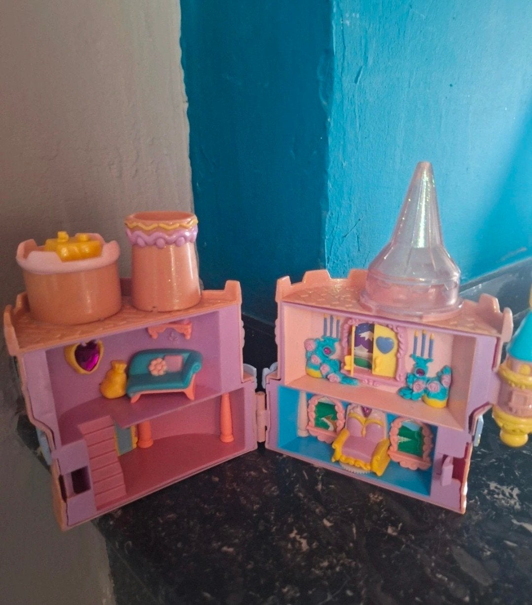 Vintage mini opvouwbaar prinsessenkasteel - type Polly Pocke, Verzenden