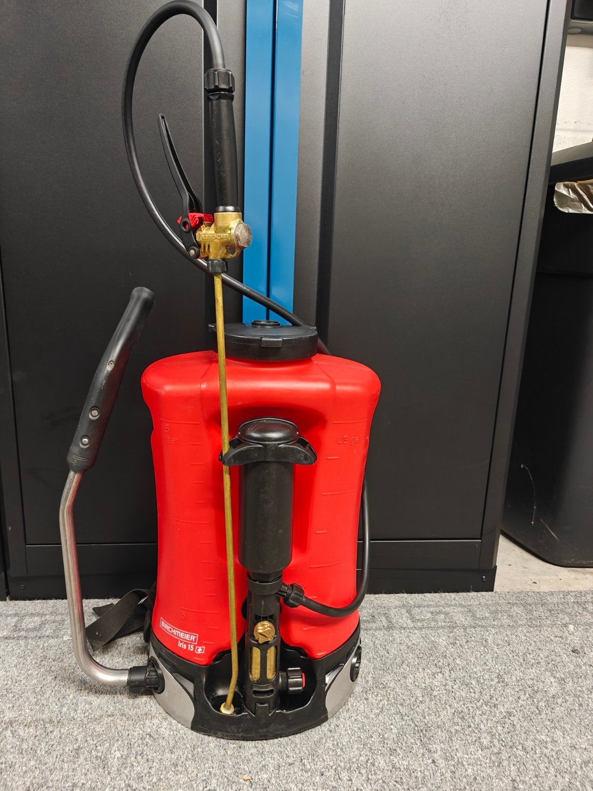 Rugsproeier Birchmeier 15, Ophalen, Zo goed als nieuw