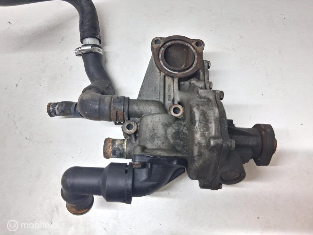 Waterpomp Vw Golf III 2.0 GL ('91-'97) 037121013A, Gebruikt, Volkswagen, Ophalen of Verzenden, Volkswagen