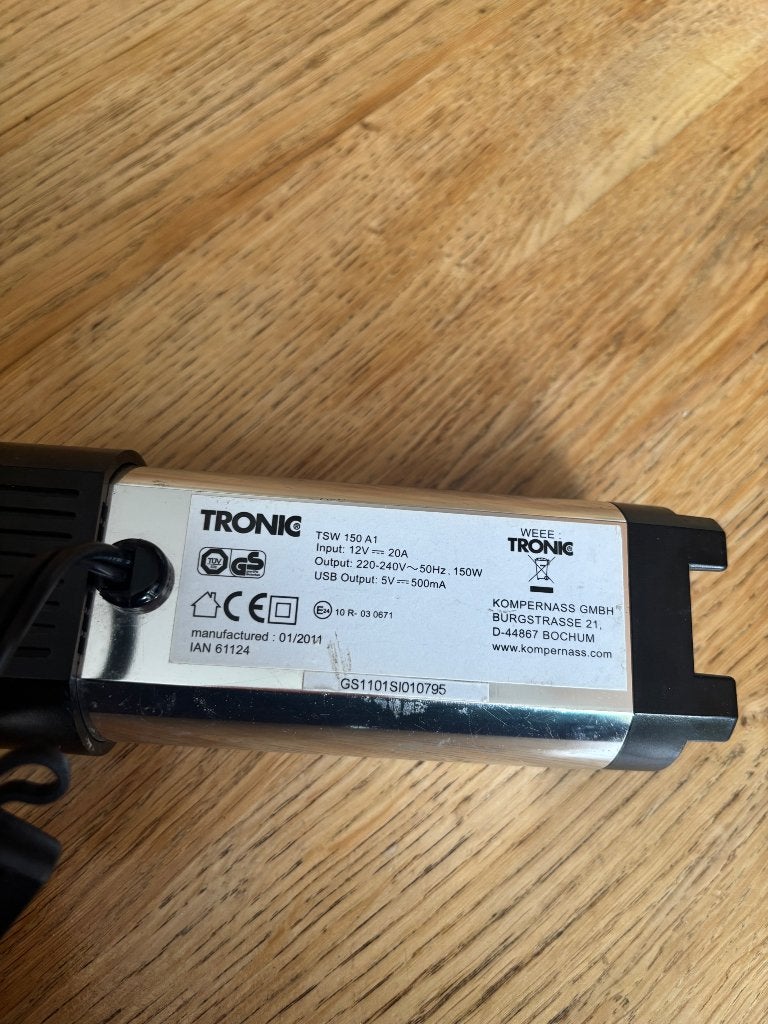 Inverteur 12/220v   150w, Caravanes & Camping, Enlèvement ou Envoi, Comme neuf