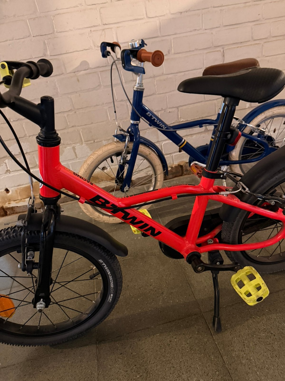 2 kinderfietsjes, Ophalen, Zo goed als nieuw