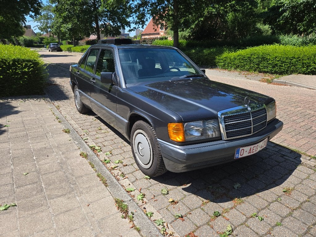 Mercedes 190e 1.8, Auto's, Mercedes-Benz, Particulier, 190-Serie, ABS, Alarm, Bluetooth, Centrale vergrendeling, Open dak, Radio
