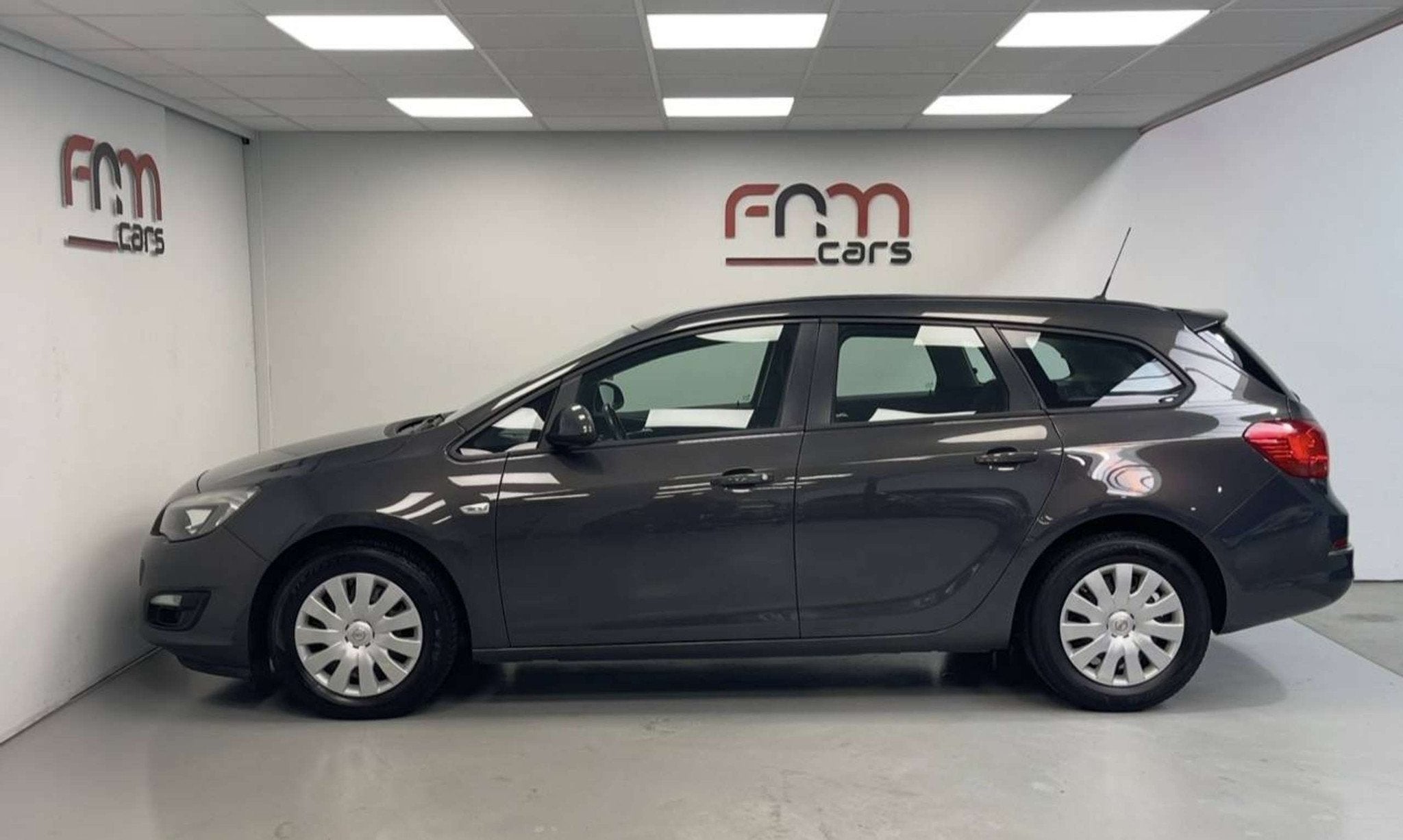 Opel Astra Tourer 1.4 Turbo benzine Automaat bwj2015 Garanti, Auto's, Automaat, Stof, Gebruikt, 4 cilinders
