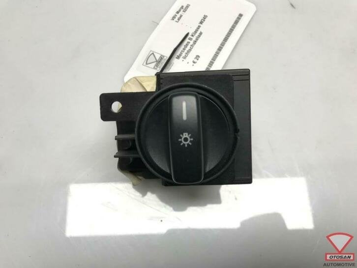 interrupteur d' clairage mercedes classe b w245, Mercedes-Benz AG, Mercedes-Benz, Utilisé, Mercedesstrasse 120
70372  Stuttgart, DE