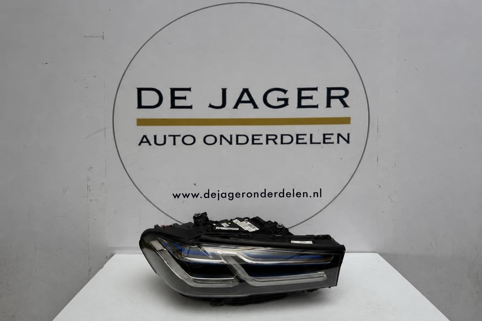 BMW 5 G30 G31 LCI koplamp rechts 9850588, Petuelring 130
80788  Munich, DE, Gebruikt, Info@bmw.de, BMW