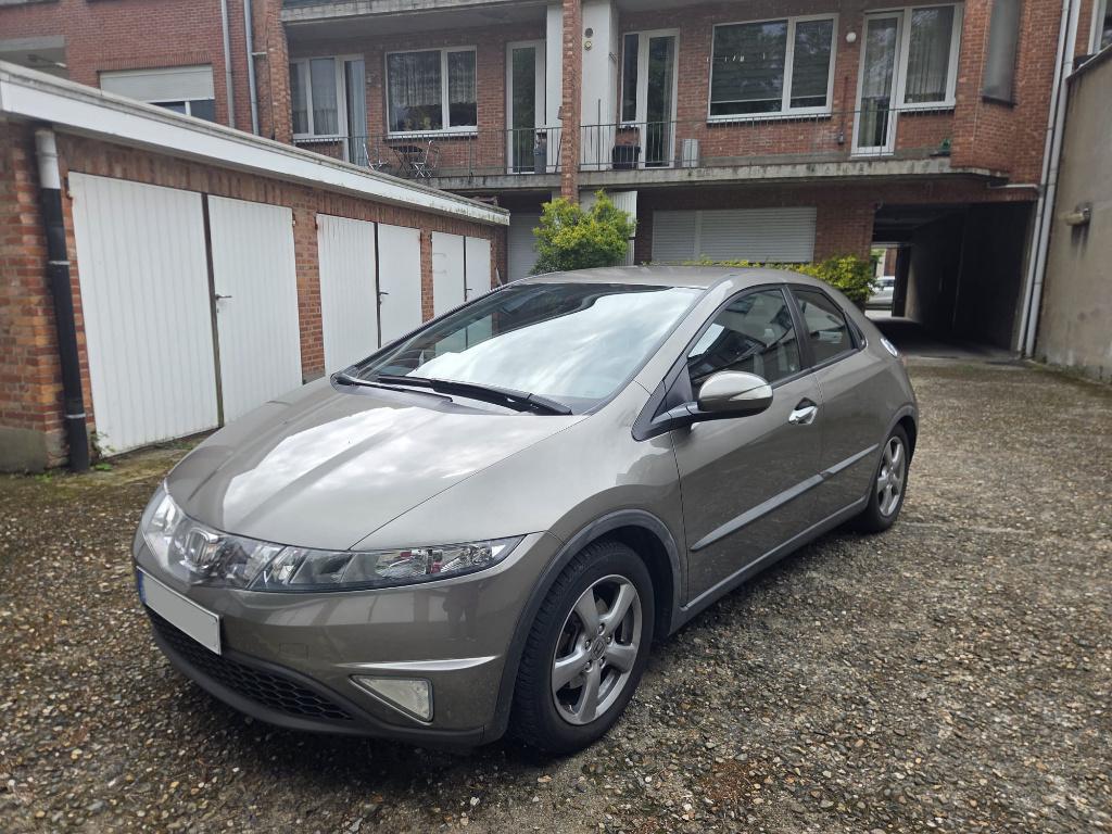 Honda Civic 47.000 km met garantie, Auto's, Honda, Voorwielaandrijving, 139 g/km, Zwart, 4 cilinders