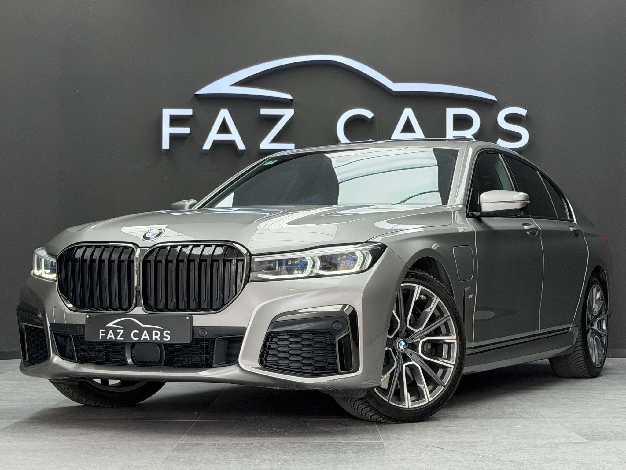 BMW 7 Serie 745 eAS PHEV * 1ER PROP + TVA + FULL OPTIONS *, Automaat, 4 deurs, Gebruikt, Lichtsensor