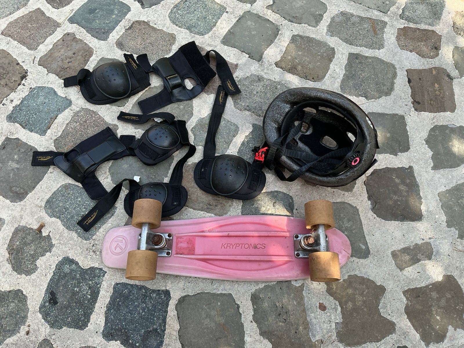 Skateboard, avec protection du corps et casque, Enlèvement ou Envoi, Comme neuf, Protection