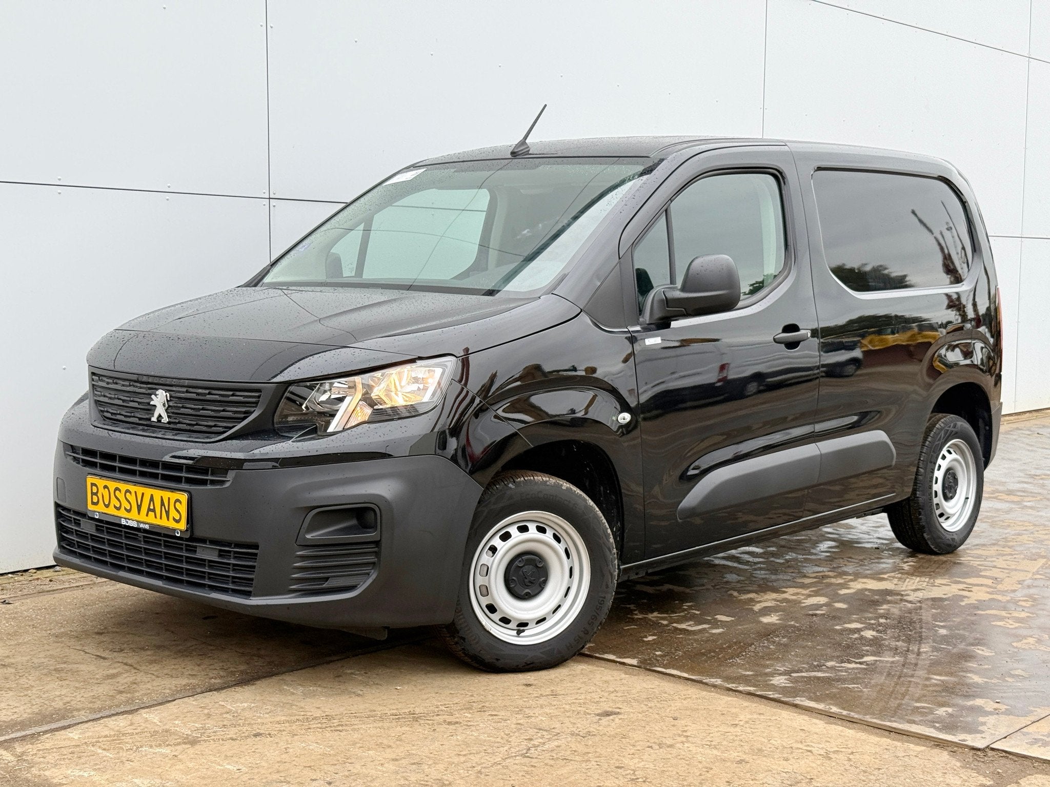 Peugeot Partner 1.2 110PK *Benzine* L1H1 Climate Control Cru, Autos, Achat, Euro 6, Entreprise, 2 places