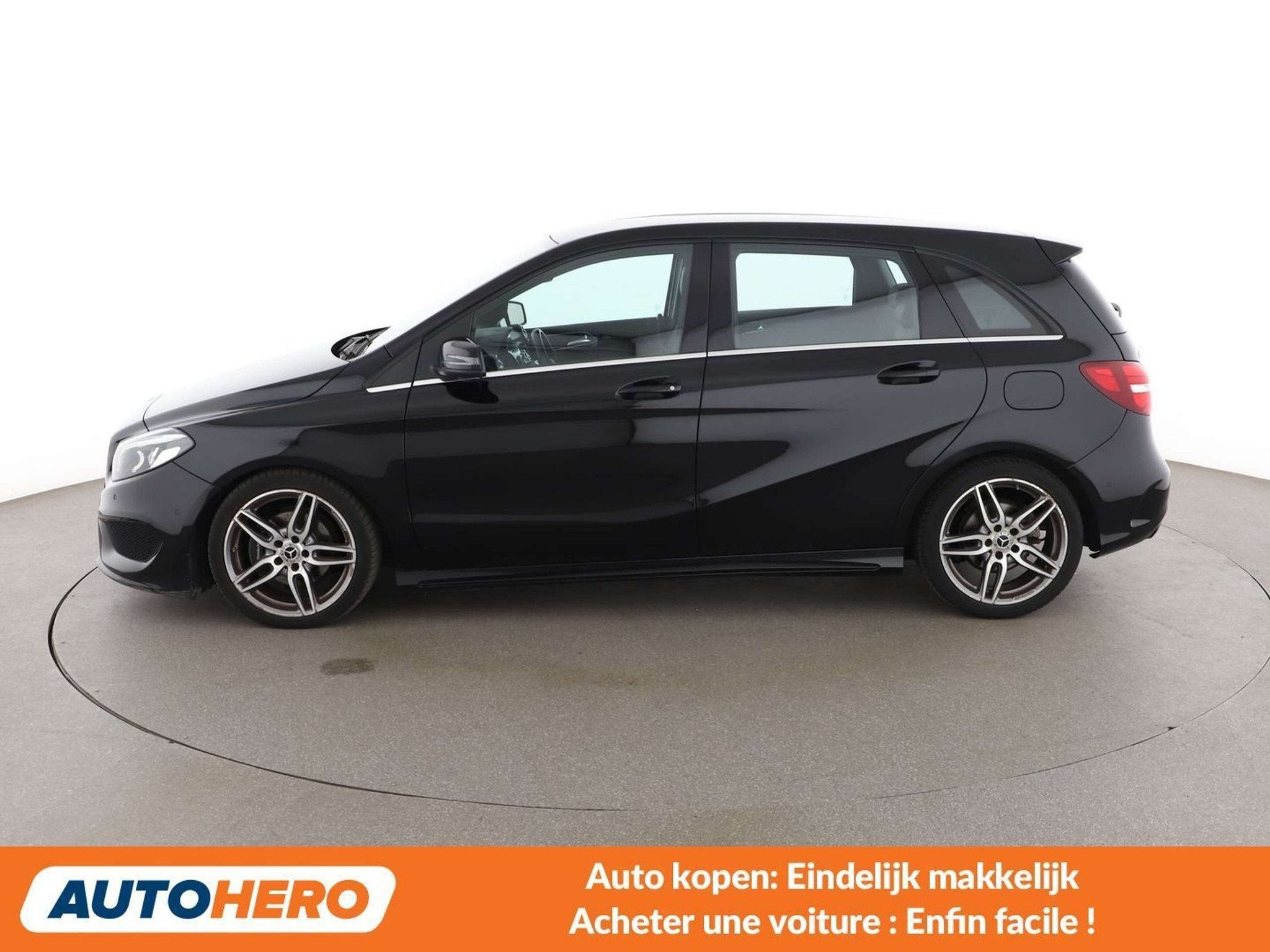 Mercedes-Benz B-Klasse 180 B 180 AMG Line (automatique), Autos, Mercedes-Benz, Achat, Euro 6, Alcantara, 5 places