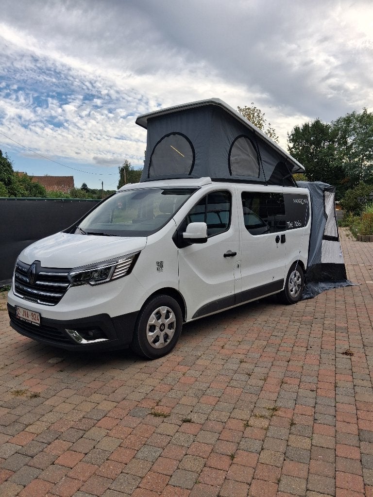 Verhuur campers The Mobi, Chemisch toilet, Buscamper of Camperbus, 6 tot 7 meter, Diesel