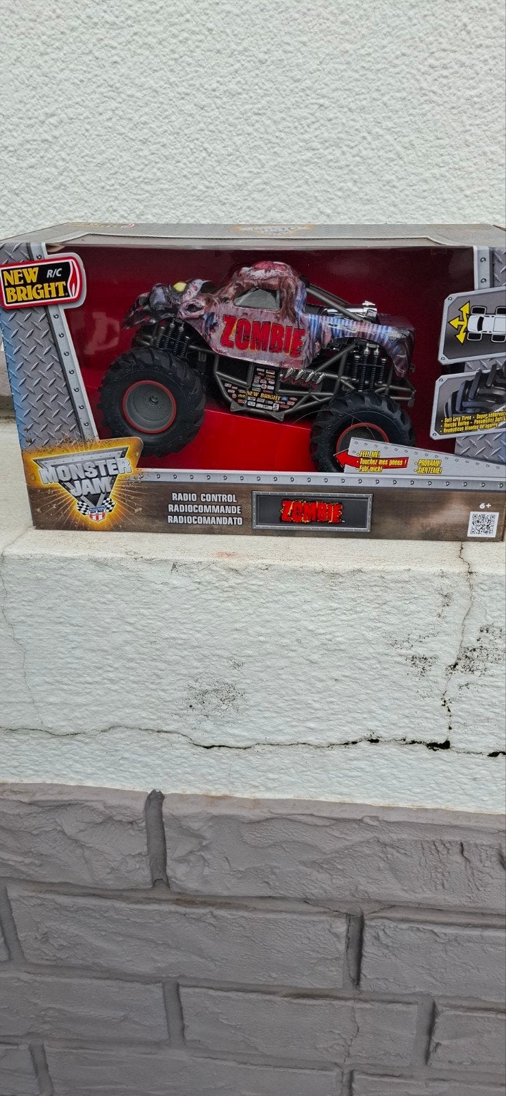 a vendre Monster Jam Zoobie télécommandee, Kinderen en Baby's, Ophalen, Nieuw, Afstandsbediening