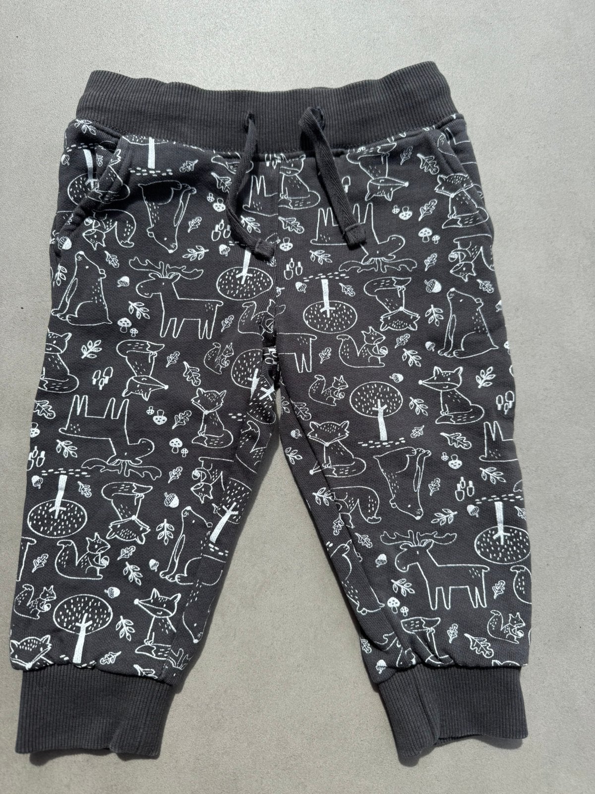 Pantalon de survêtement Liegelind, Enfants & Bébés, Vêtements de bébé | Taille 80, Enlèvement ou Envoi, Comme neuf, Garçon, Pantalon