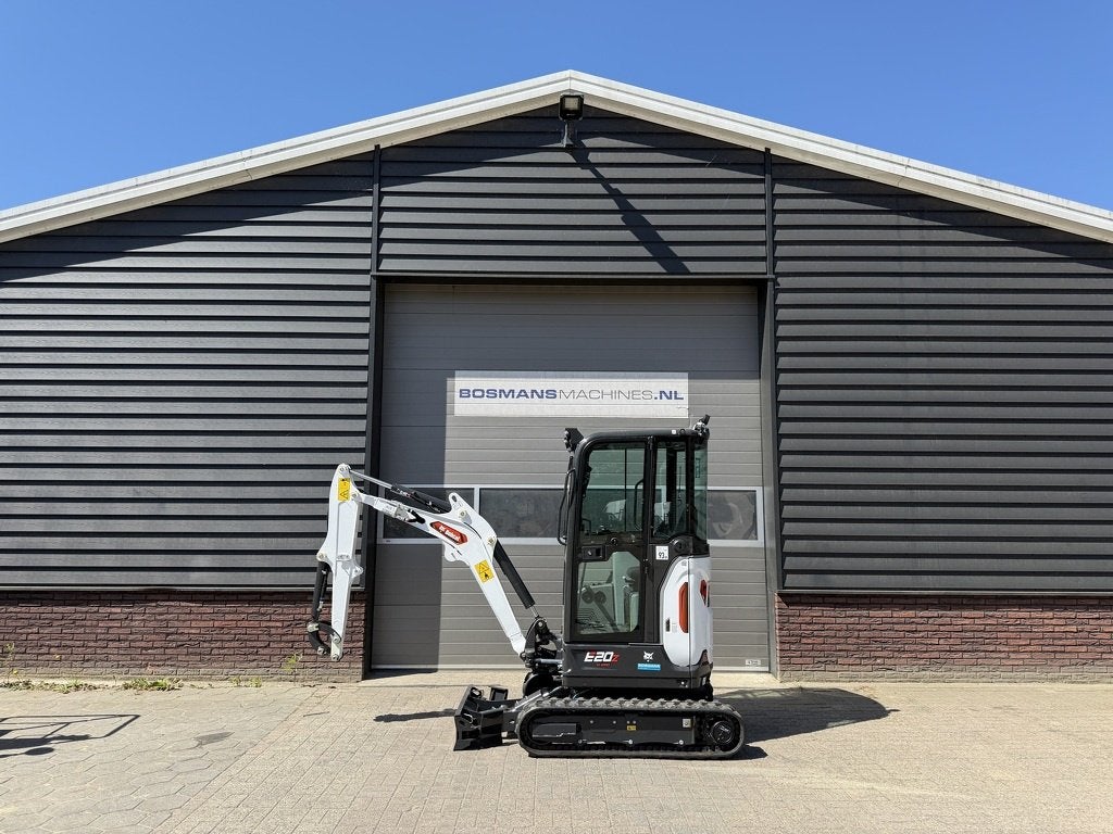 Bobcat E20 z minigraver binnendraaier NIEUW €490 LEASE