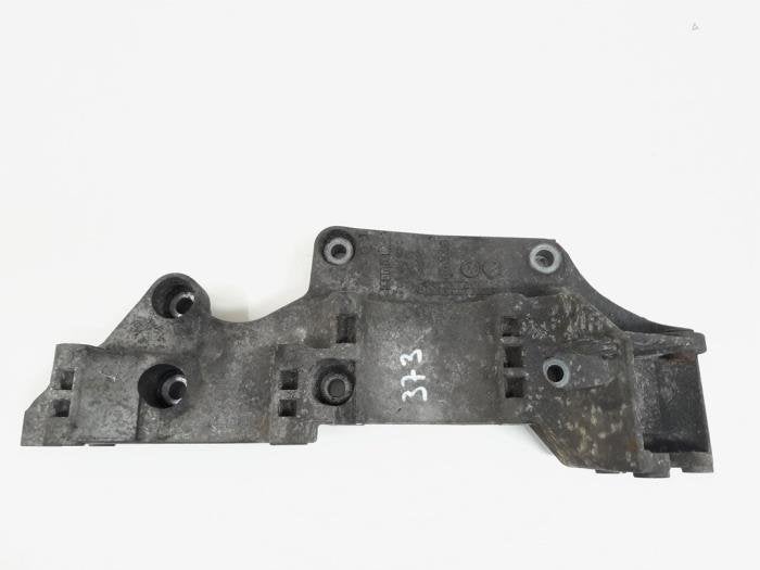 Motorsteun van een Volkswagen Golf, Gebruikt, -, Volkswagen, -