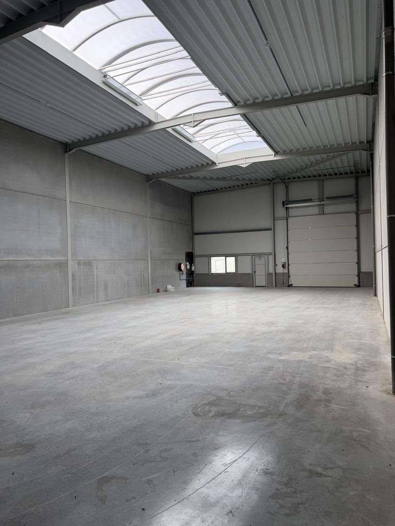 Kmo Unit te huur 304m2, Huur
