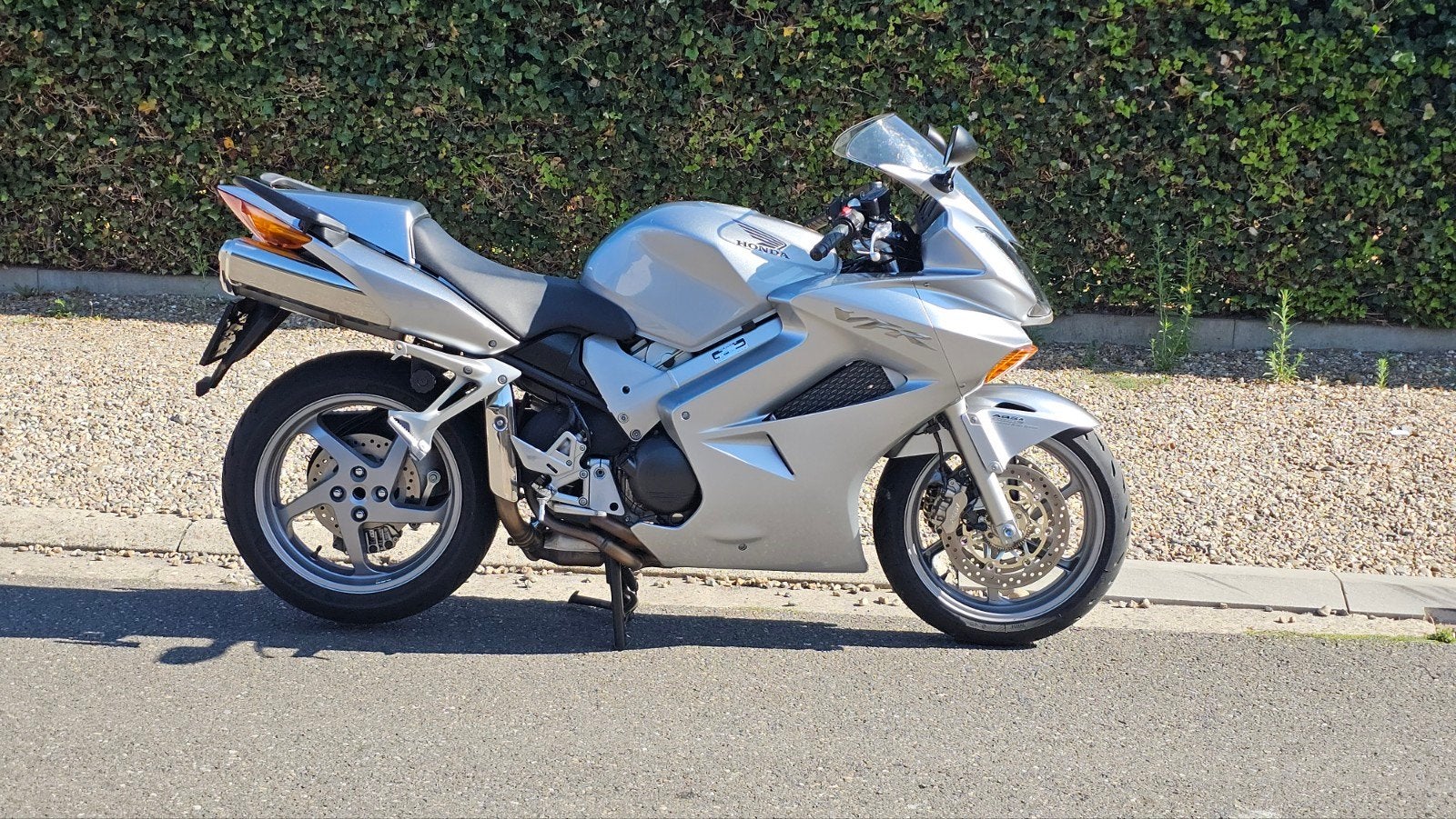 Honda VFR800 VTEC ABS 2005 en parfait état, Motos, Permis Moto A, Entreprise, Plus de 35 kW, 800 cm³