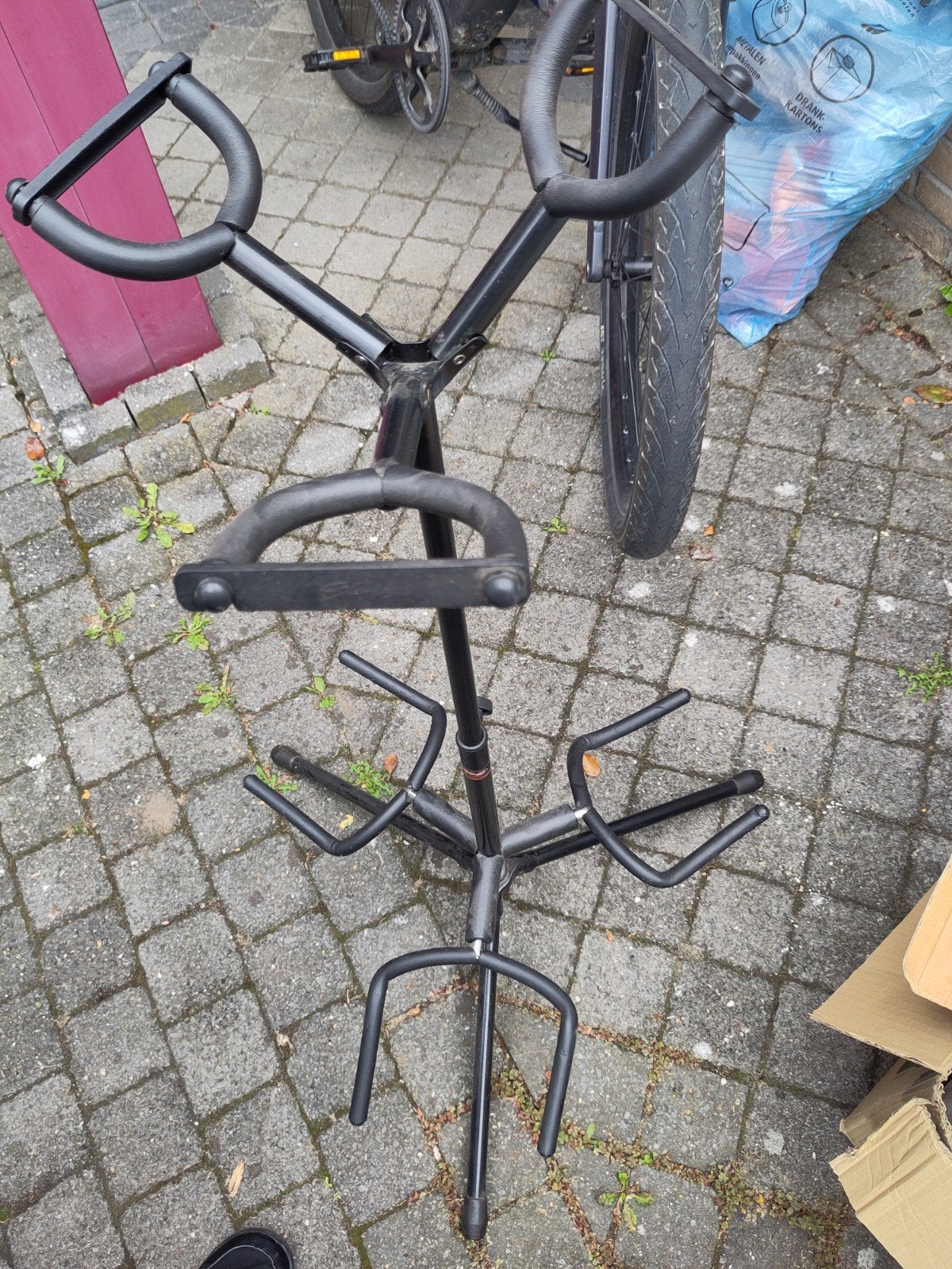 Gitaarstand, Musique & Instruments, Enlèvement