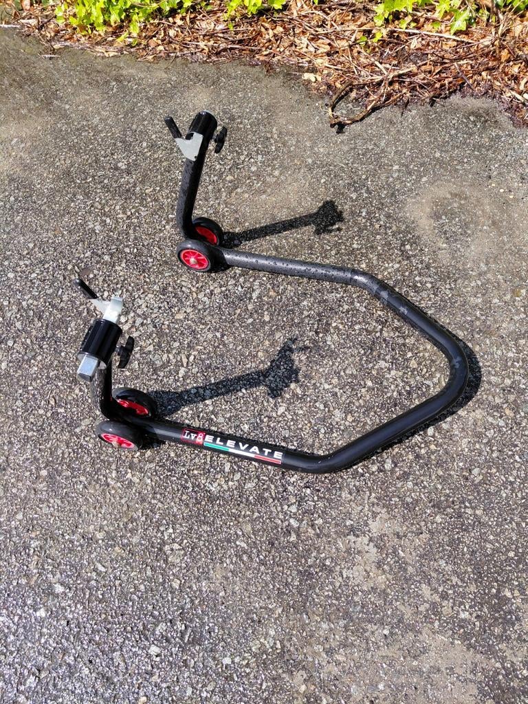 Padockstand elevate, Motoren, Ophalen