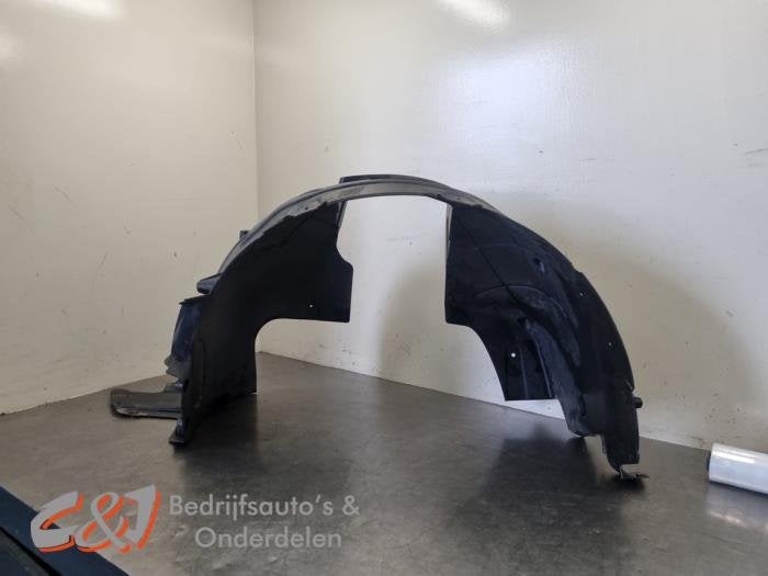 Passage de roue d'un Volkswagen Crafter, Volkswagen, -, 3 mois de garantie, Utilisé