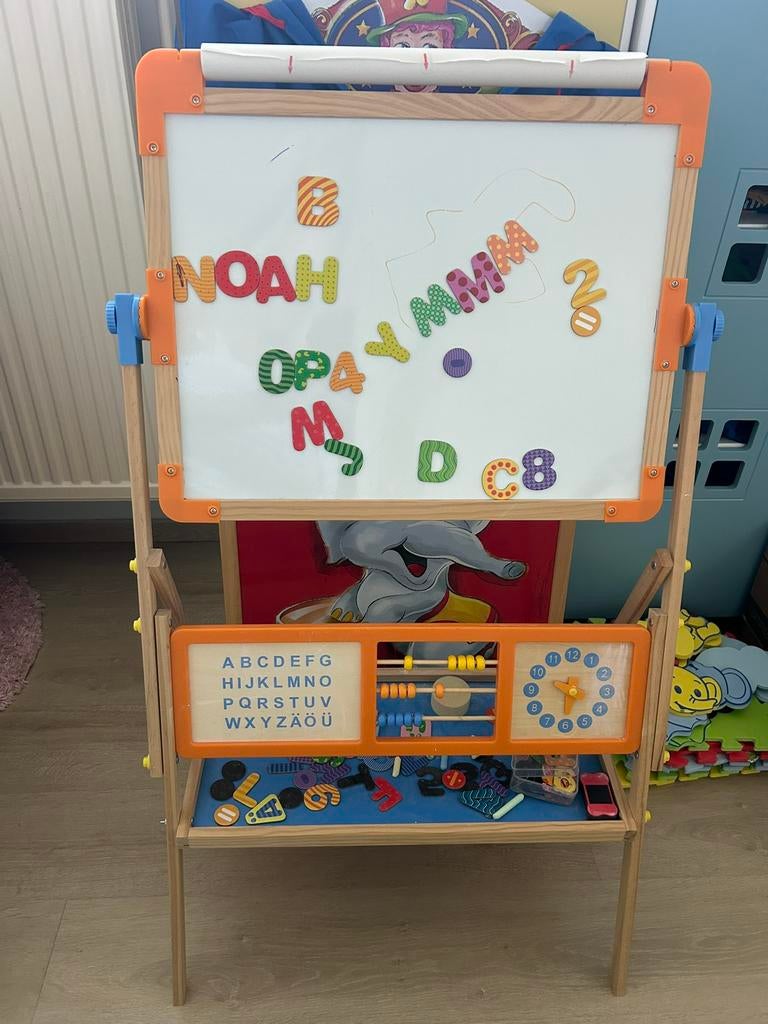 Magneet en krijtbord, Ophalen, Zo goed als nieuw
