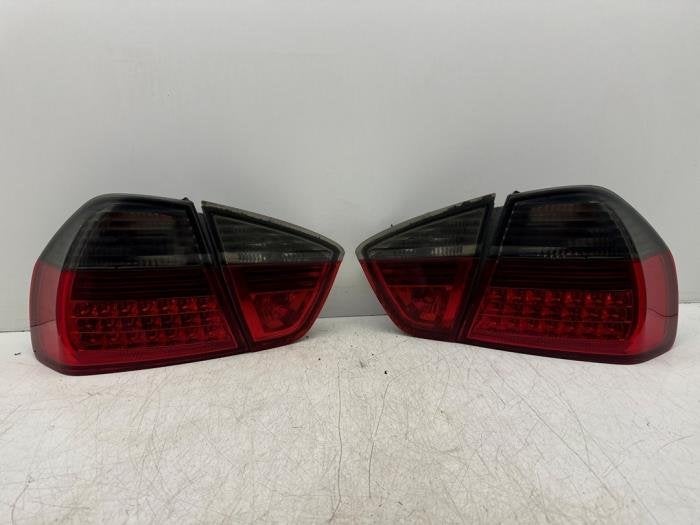 Kit feux arrière gauche + droite d'un BMW 3-Serie, -, 3 mois de garantie, Utilisé, -