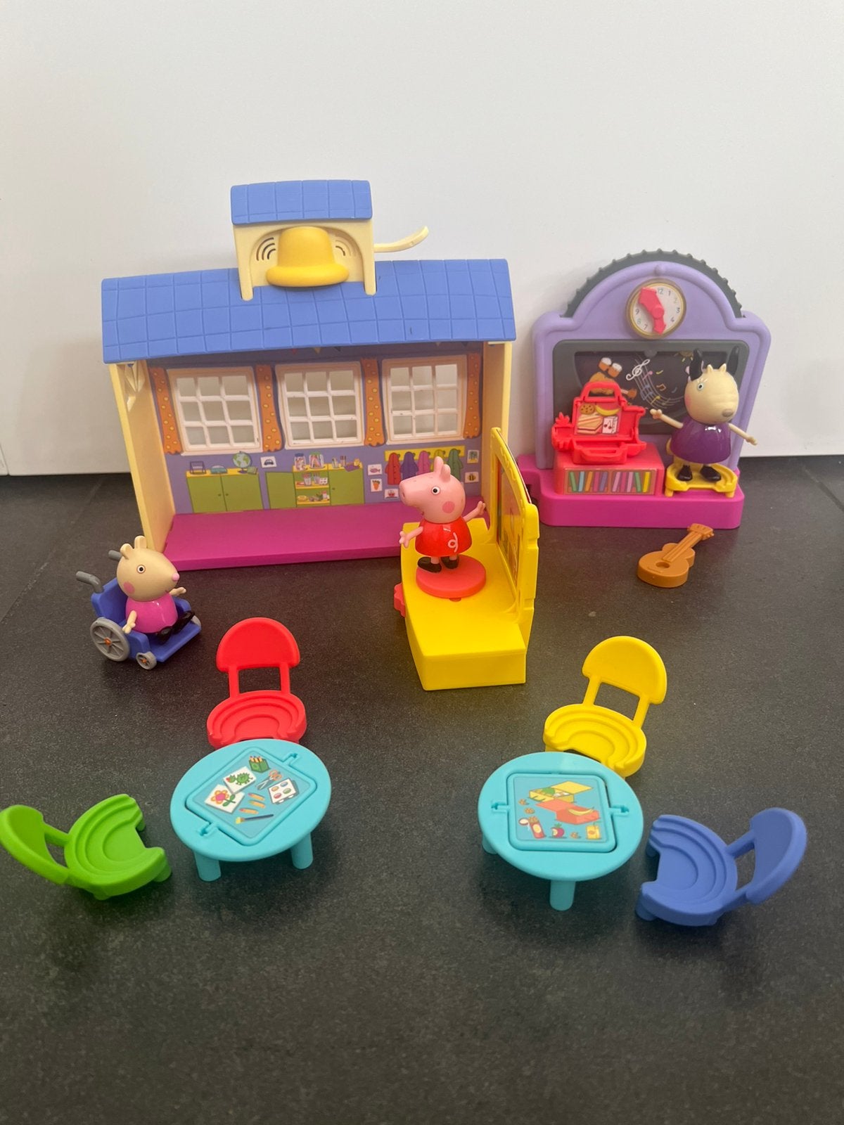 Peppa Pig school met geluidjes, Ophalen, Gebruikt