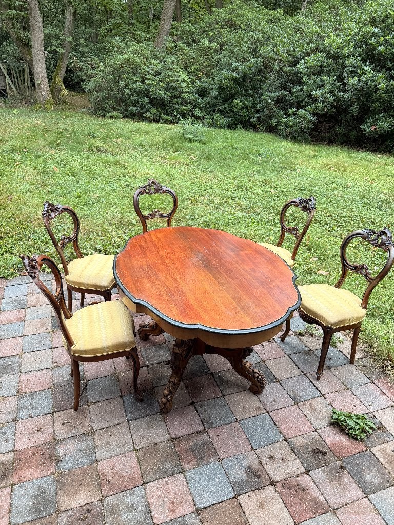 Meubles anciens - Table + 4 chaises, Enlèvement
