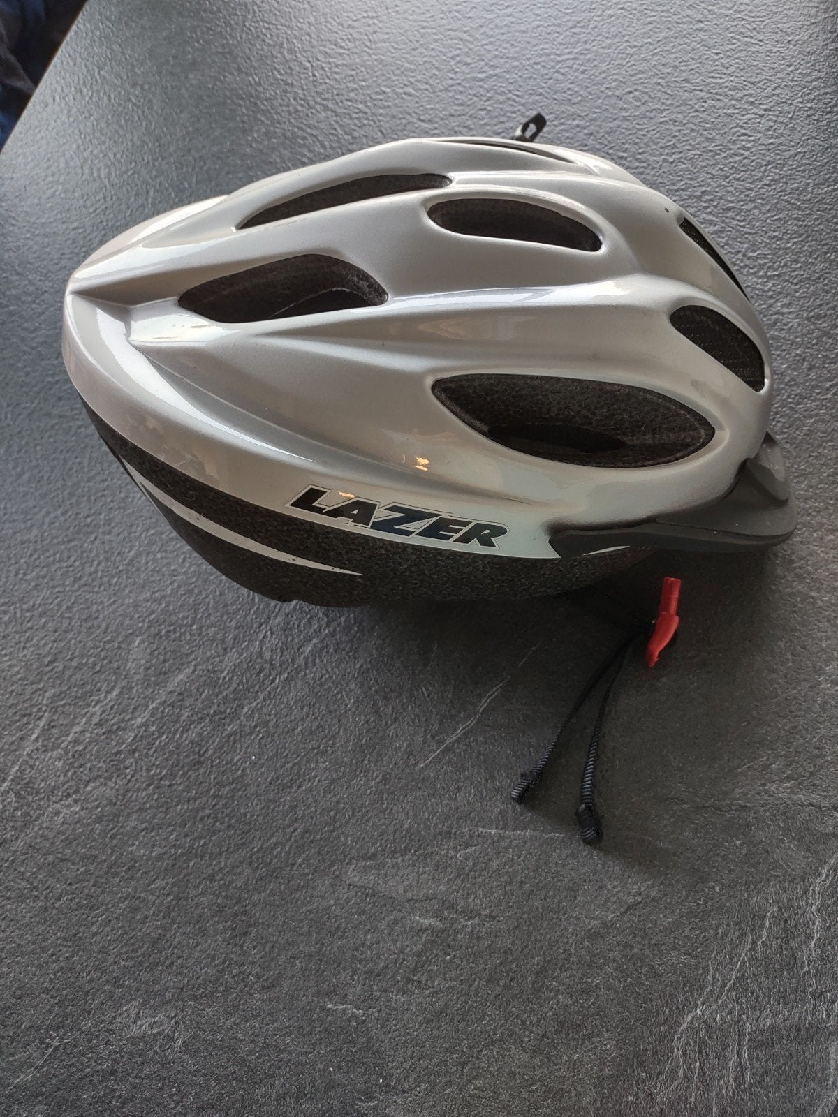 Witte fietshelm Lazer, Ophalen, Zo goed als nieuw, Heer of Dame, Lazer