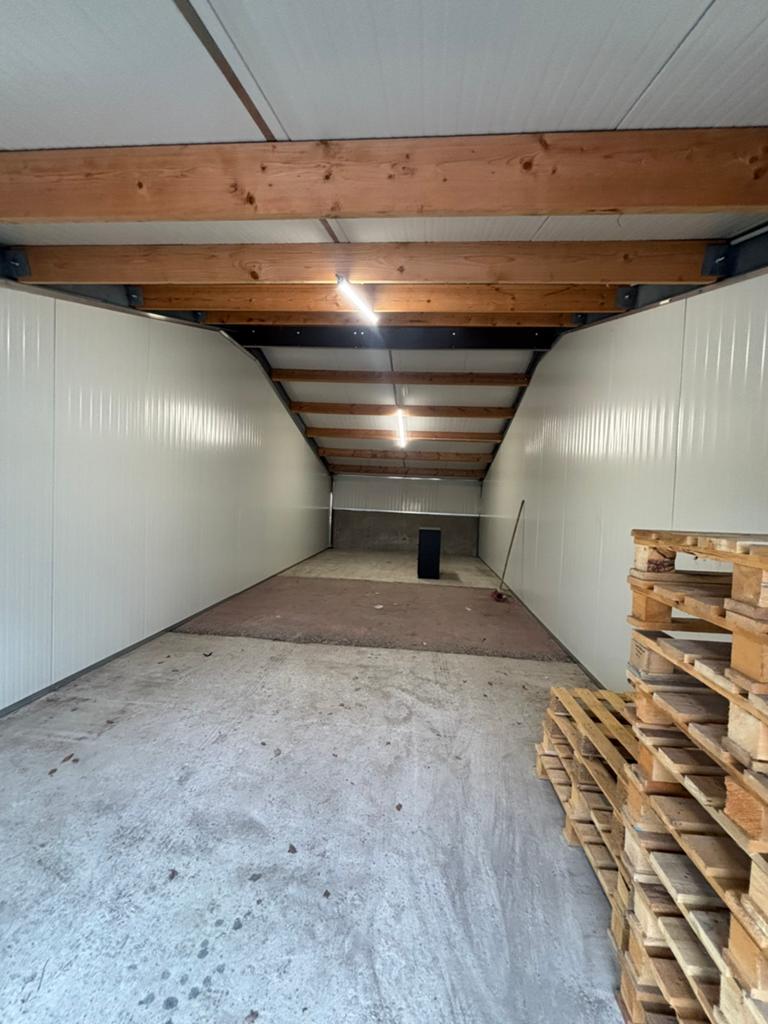 Opslagruimte te huur (brecht), Autos : Divers, Garages