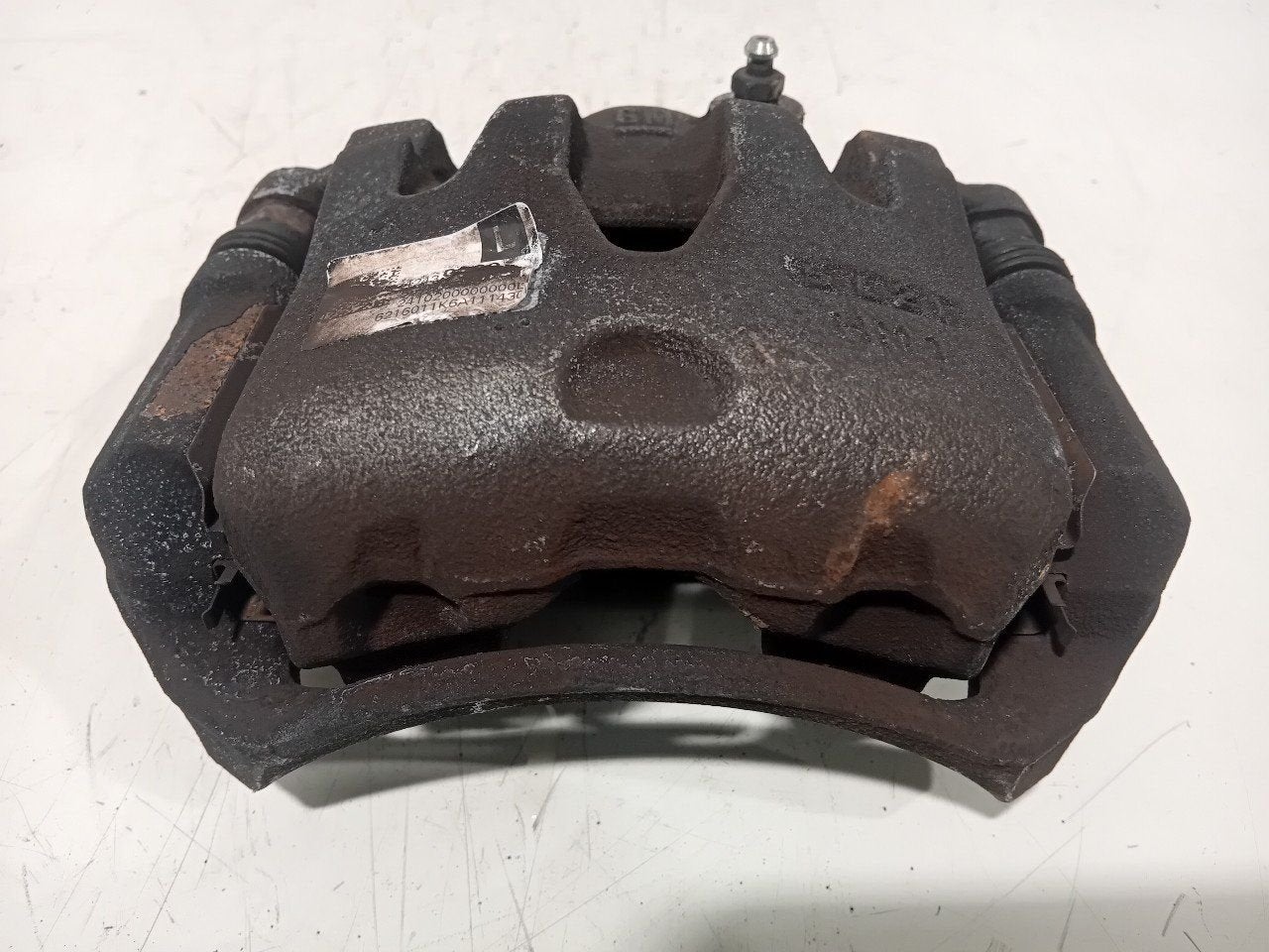 Remklauw links voor Opel Karl, Onderdelen@venauto.nl, Van der Ven Autorecycling B.V., Ettenseweg 76, 4706 PB Roosendaal, The Netherlands