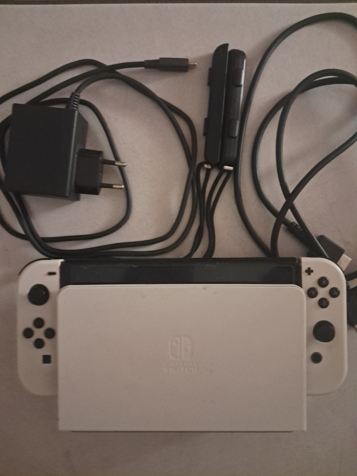 Nintendo Switch Oled, Consoles de jeu & Jeux vidéo, Enlèvement, Comme neuf, Avec 2 manettes, Switch OLED