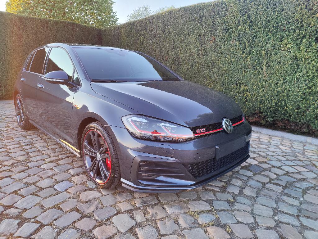 Volkswagen Golf GTI 2.0 TSI Performance DSG Bluemotion Tech, Stof, 4 cilinders, 1984 cc, Bedrijf
