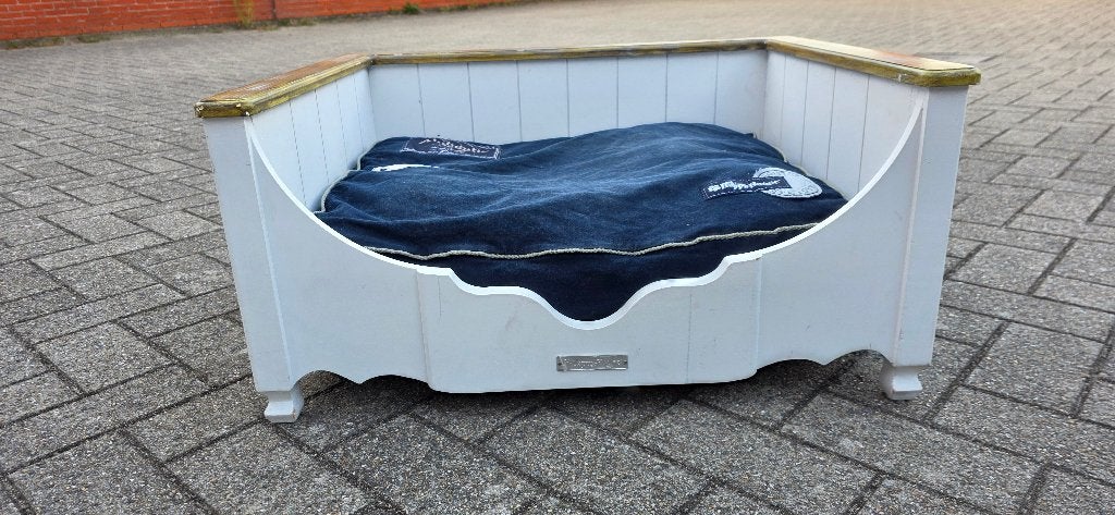 Landelijke houten hondenmand met kussen, Animaux & Accessoires, Paniers pour chiens, Enlèvement, Utilisé, Autre
