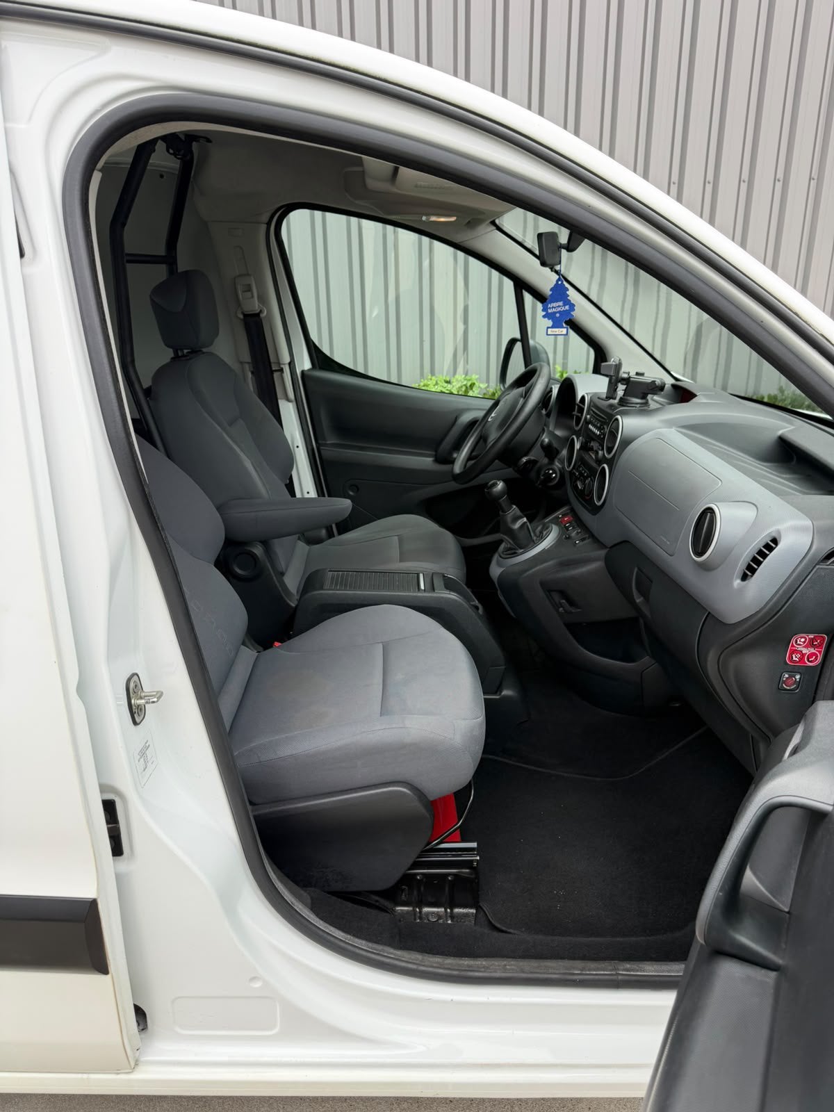 Citroen Berlingo•2014•airco•lichtevracht•Facelift•OH-Boek, Voorwielaandrijving, Stof, 4 cilinders, Citroën