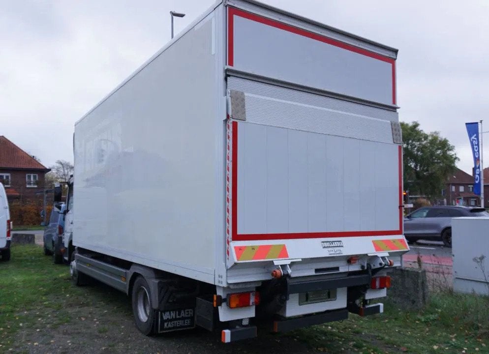 Mercedes-Benz Atego 1223 (bj 2012), Automaat, Stof, Gebruikt, Zwart