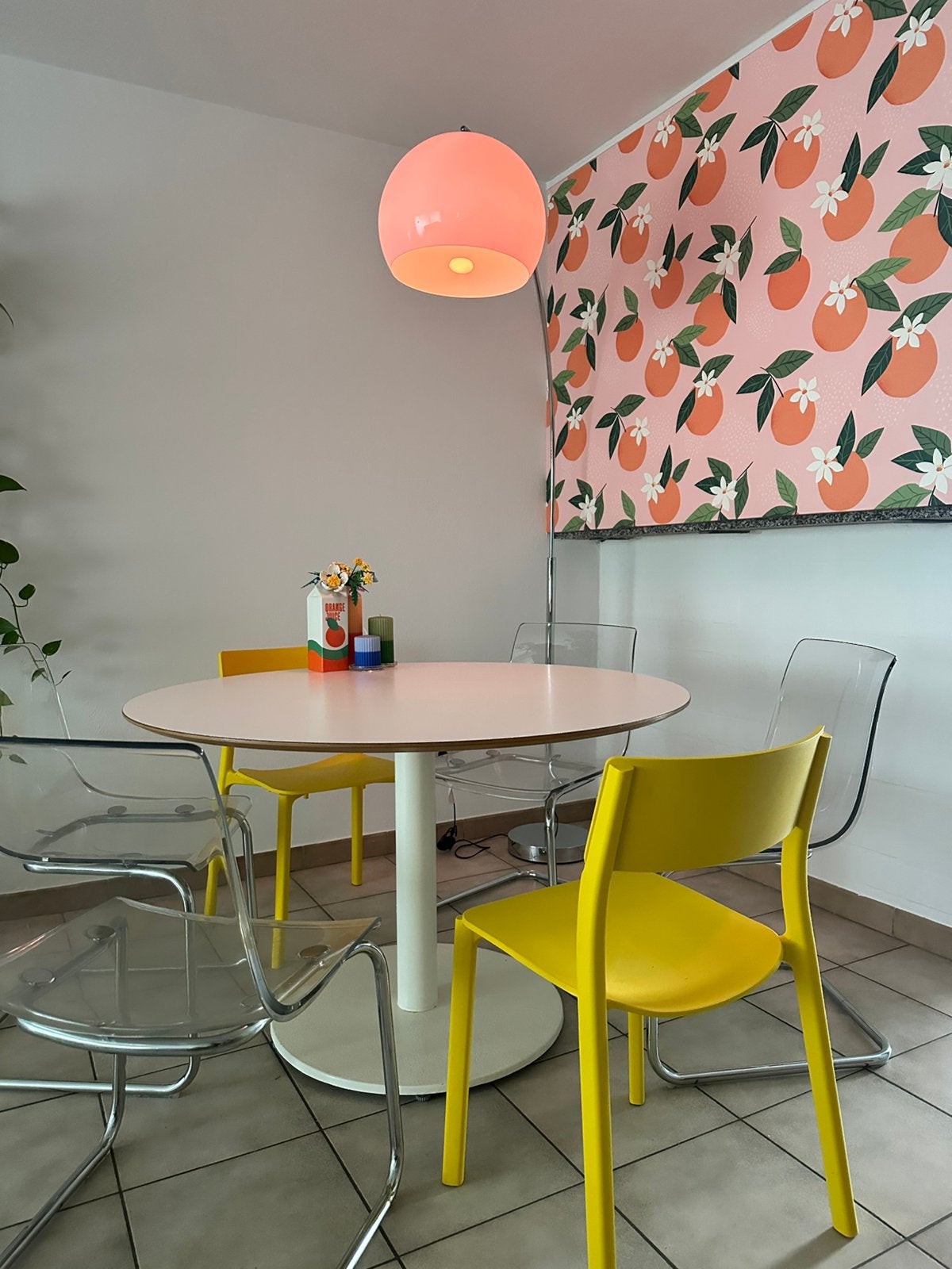 Ikea BILLSTA eettafel, Gebruikt, Rond, Vijf personen of meer, Ophalen