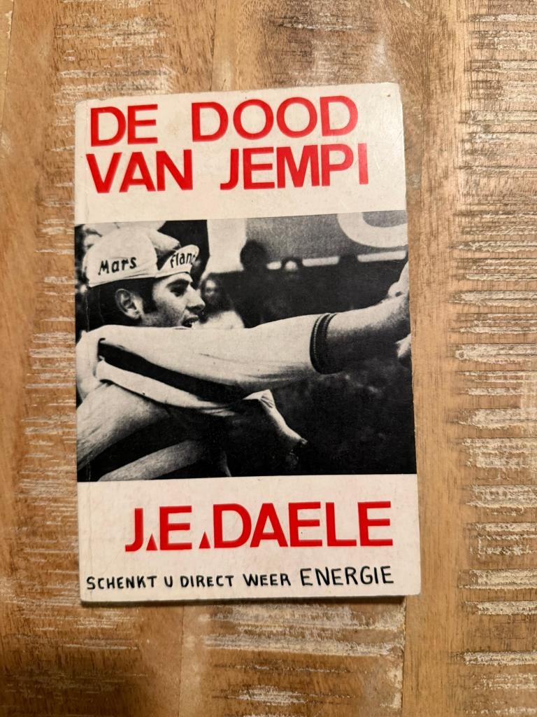 De dood van Jempi - J.E. Daele, Gelezen, J.E. Daele, Ophalen of Verzenden, Sport